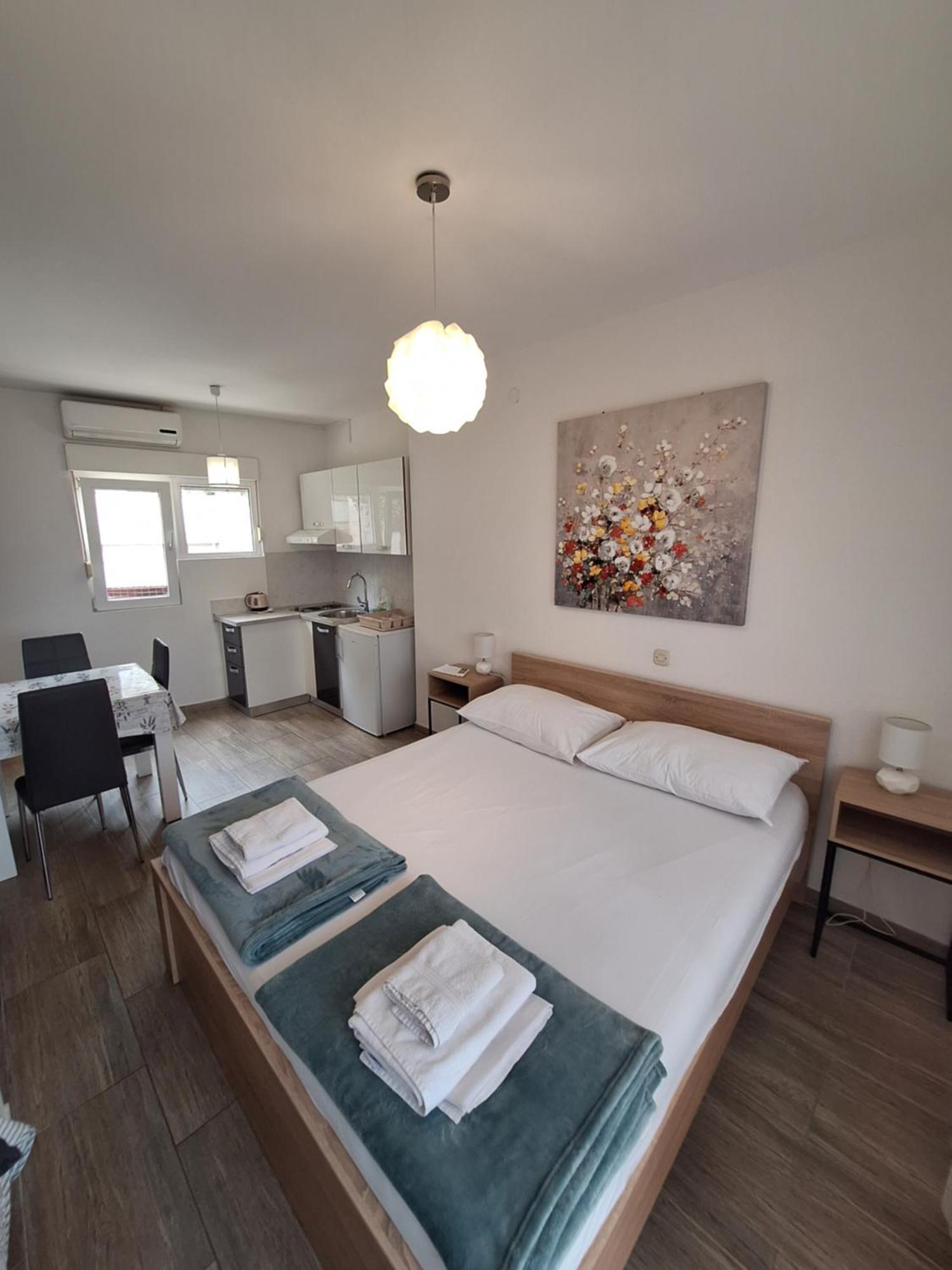 Apartmani Lisicina Omis Bagian luar foto