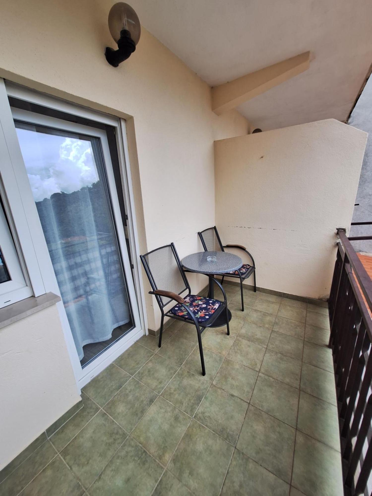 Apartmani Lisicina Omis Bagian luar foto