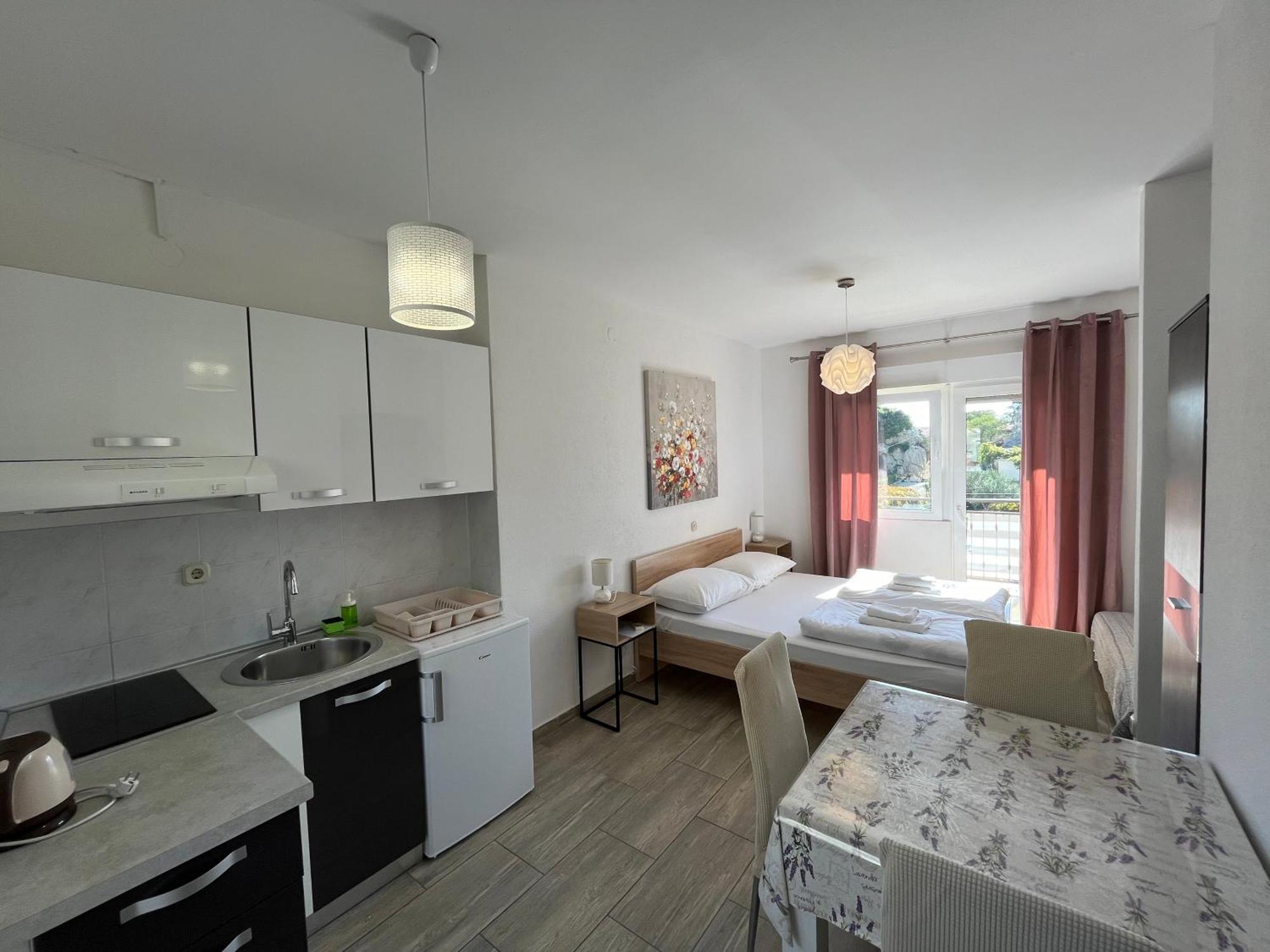 Apartmani Lisicina Omis Bagian luar foto